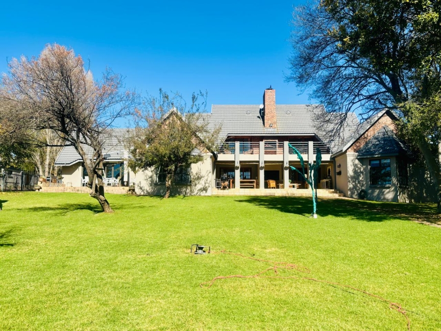 4 Bedroom Property for Sale in Riviera Glen Security Estate Free State